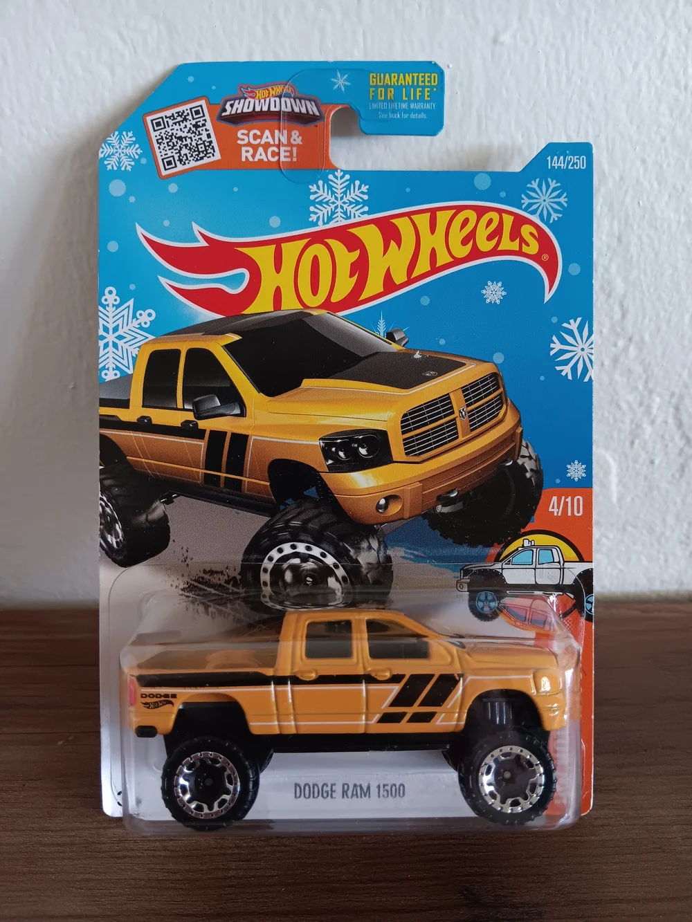 Hot Wheels Dodge Ram 1500 Snowflake Card